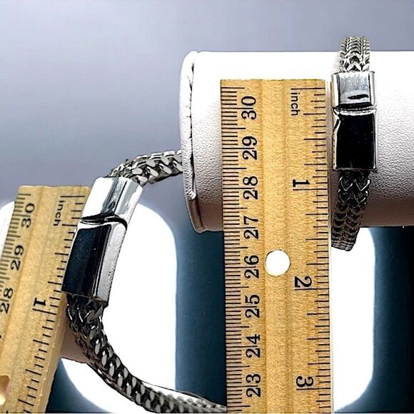 Men’s Stainless Steel l Bracelet l Magnetic Closure l Unisex l 8” l New - Picture 4 of 10